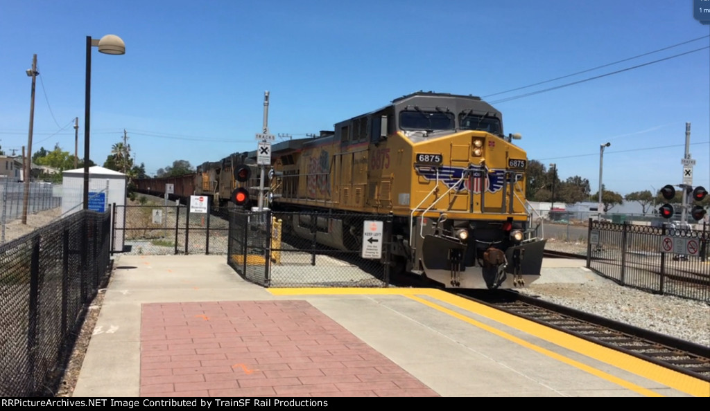 UP 6875 Leads the Dirty Dirt Train